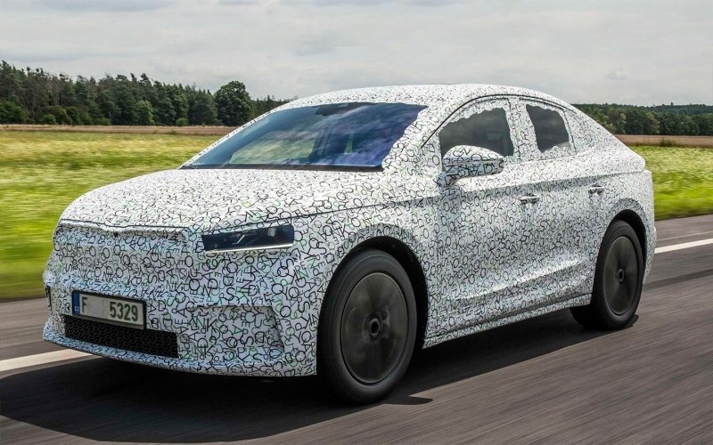 
            Skoda анонсировала премьеру нового купеобразного кроссовера
        