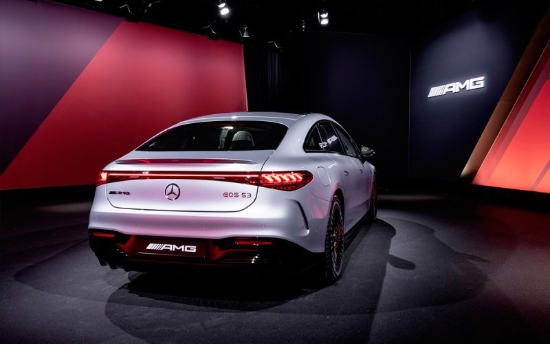 
            От дешевого VW до нового «Гелика»: 10 главных новинок Мюнхена
        