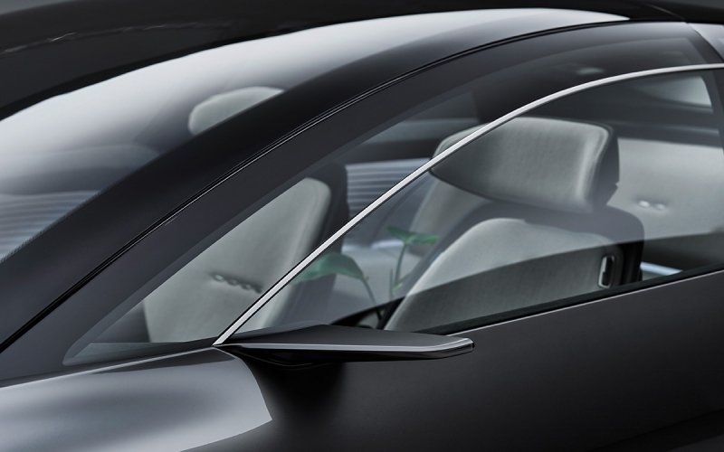
            Audi показала Grandsphere с распашными дверьми. А еще он больше A8
        
