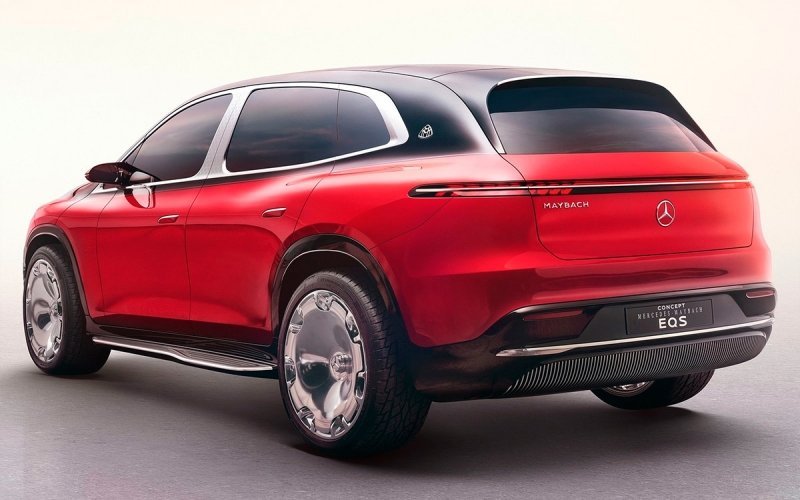 
            Mercedes показал новый большой кроссовер Maybach
        