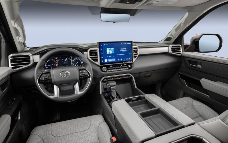 
            Toyota представила новый пикап на платформе Land Cruiser 300
        
