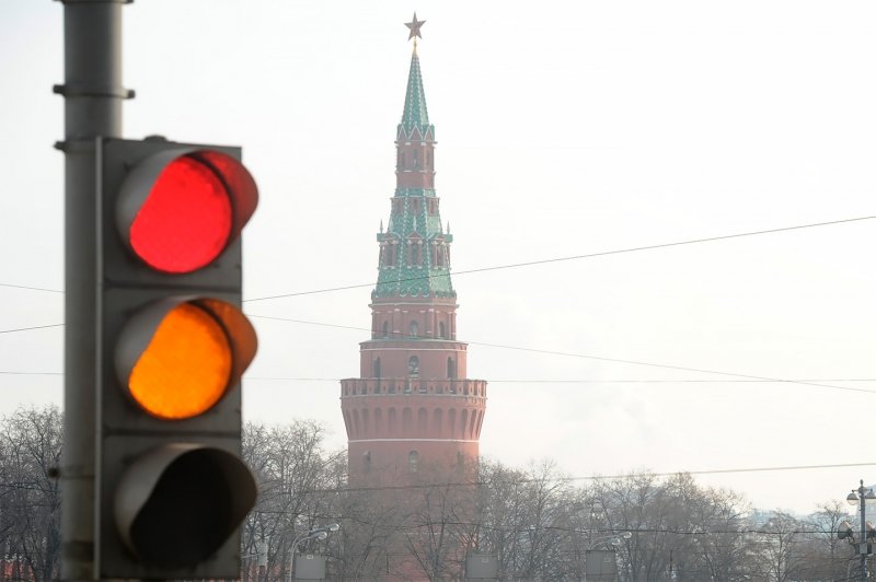 
            Остановили за проезд на «красный». Что нужно сказать инспектору ГИБДД
        