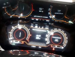 Интерьер обновленной Lada Vesta рассекретили до премьеры. Фото