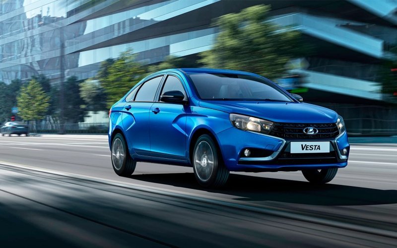 
            Новый штраф в 5 тыс., рухнувшие продажи Lada и другое. Автоновости дня
        