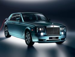 Rolls-Royce назвал дату премьеры первого серийного электрокара