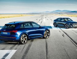 Audi назвала рублевые цены «заряженных» электрокаров e-tron S