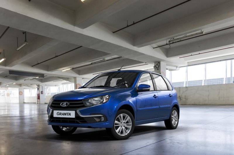 АвтоВАЗ возобновил сборку Lada Granta. На очереди XRay и Largus
