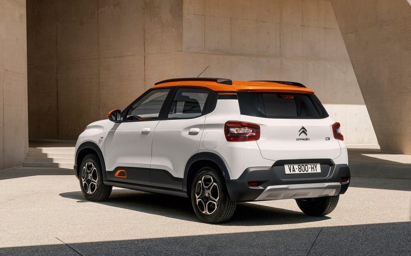 
            Citroen выпустил дешевый кросс-хэтч C3
        