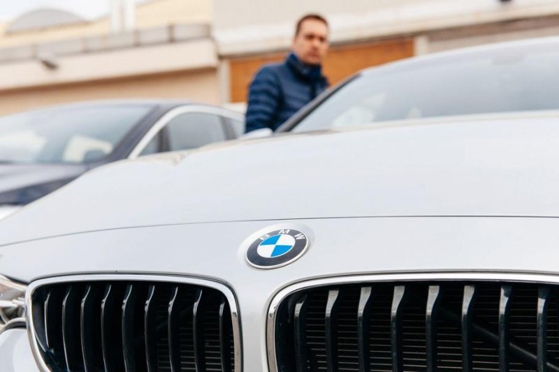 BMW и Daimler будут продавать меньше машин, чтобы сохранить высокие цены