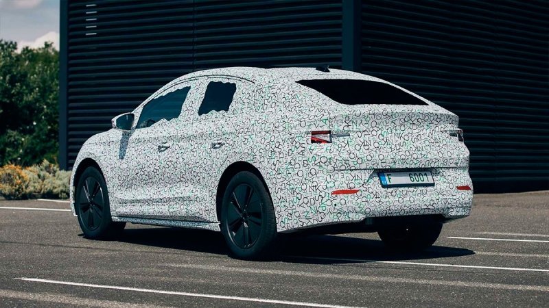 
            Skoda анонсировала премьеру нового купеобразного кроссовера
        