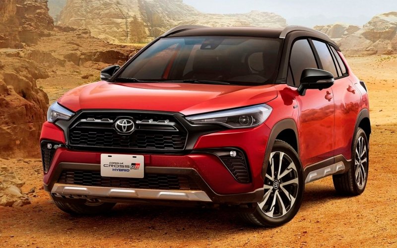 
            У кроссовера Toyota Corolla Cross появилась спортивная версия
        