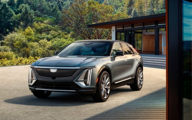 
            Первую партию нового кроссовера Cadillac раскупили за 19 минут
        