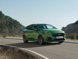 Ford представил обновленный хэтчбек Fiesta