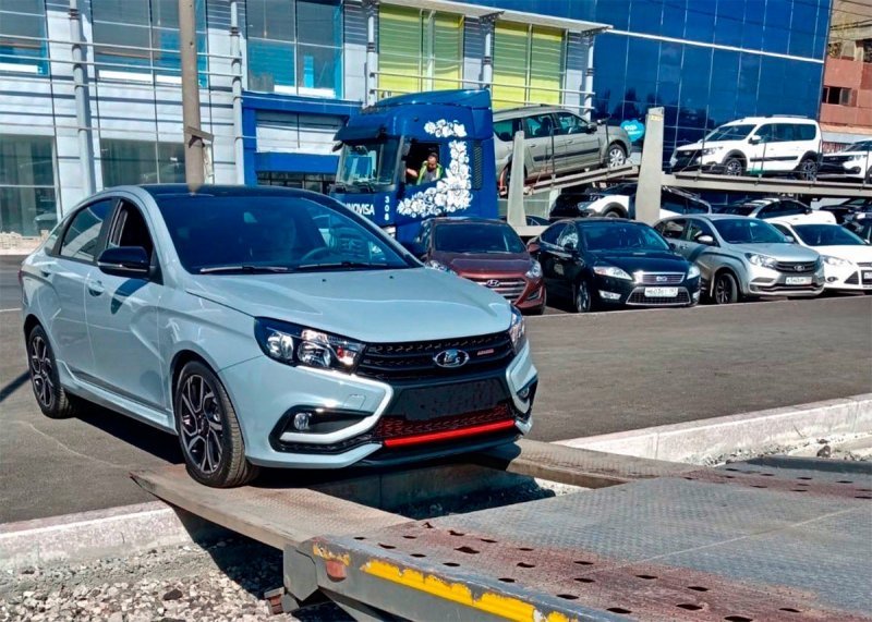 
            Спортивный седан Lada Vesta Sport привезут в Японию
        