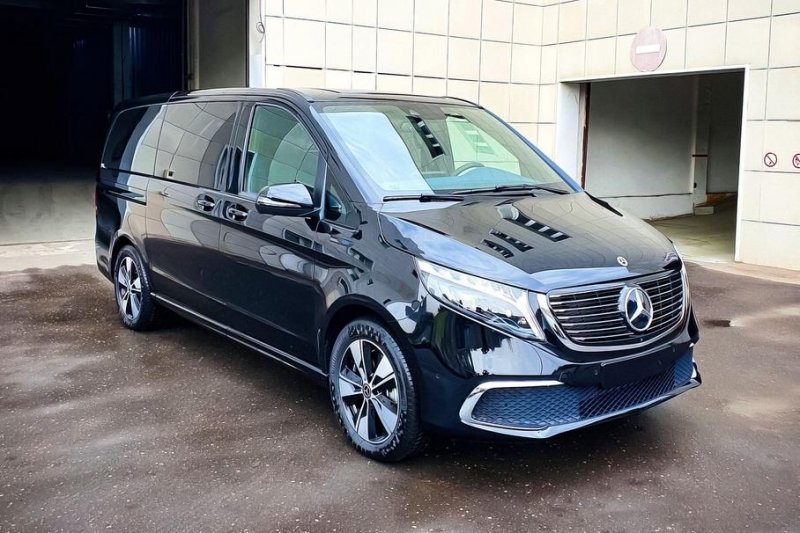 Электрические минивэны Mercedes-Benz EQV появились в продаже в России
