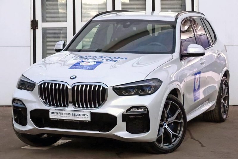 Еще один российский олимпийский чемпион избавился от подаренного BMW