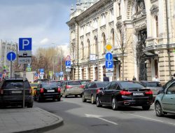 Как парковаться, чтобы не получить штраф. Власти все объяснили