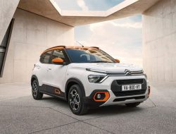 Citroen выпустил дешевый кросс-хэтч C3