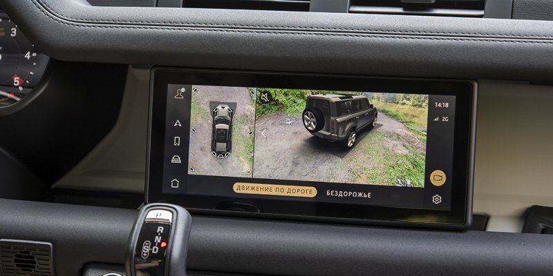 
            Бадди-муви. Тест-драйв Defender и Jeep Wrangler на танковом полигоне
        