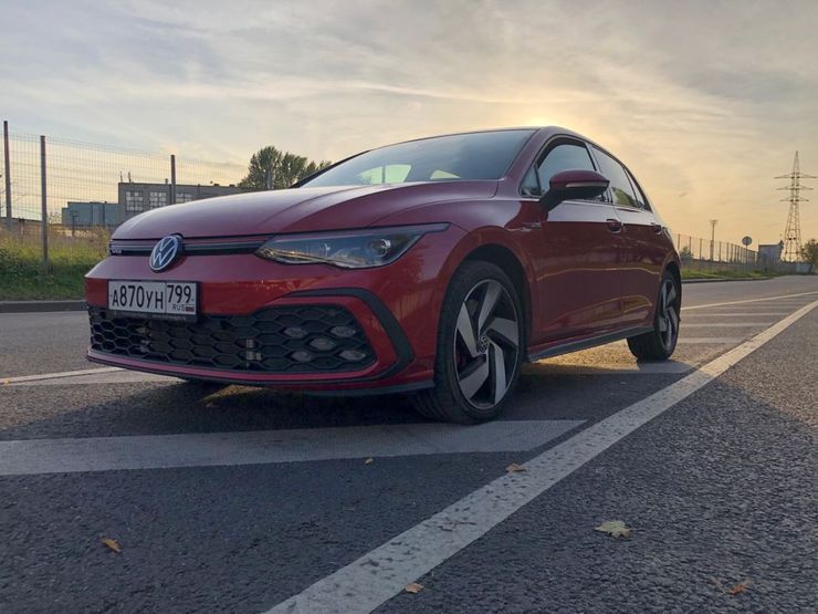 Громкий камбэк: первый тест-драйв нового Volkswagen Golf GTI