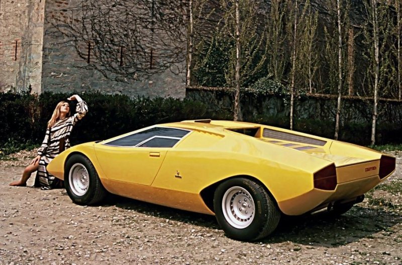 Lamborghini воскресит самый первый Countach