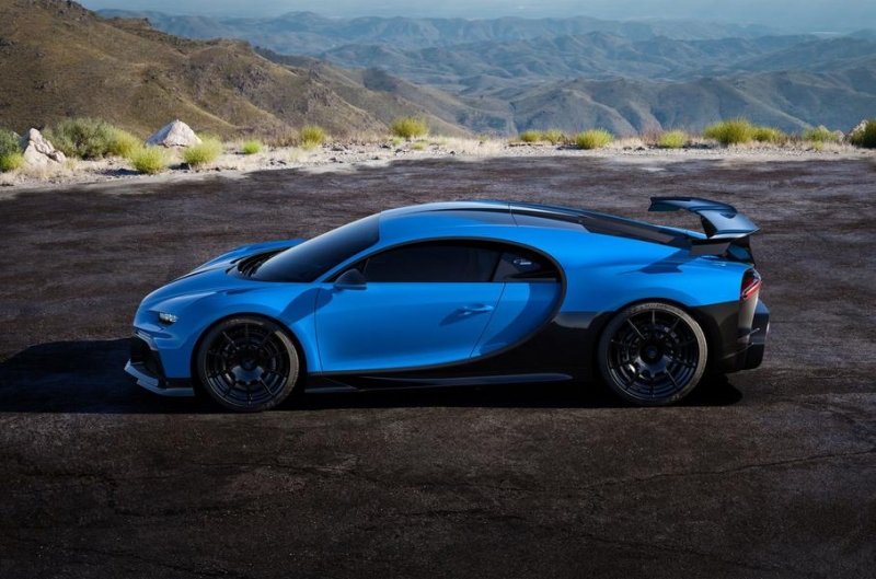 Лобовое стекло по цене Toyota Camry и ТО по цене Hyundai Solaris: сколько стоит владение Bugatti Chiron Pur Sport