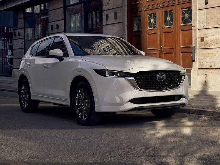 Mazda CX-5 обновилась, а CX-30 ушла из России, но временно