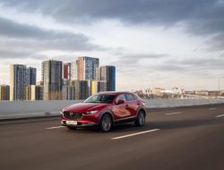 Mazda сворачивает продажи CX-30 в России