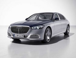 Mercedes-Benz отметил юбилей «Майбаха» особым S-классом
