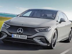 Mercedes-Benz показал конкурента Porsche Taycan