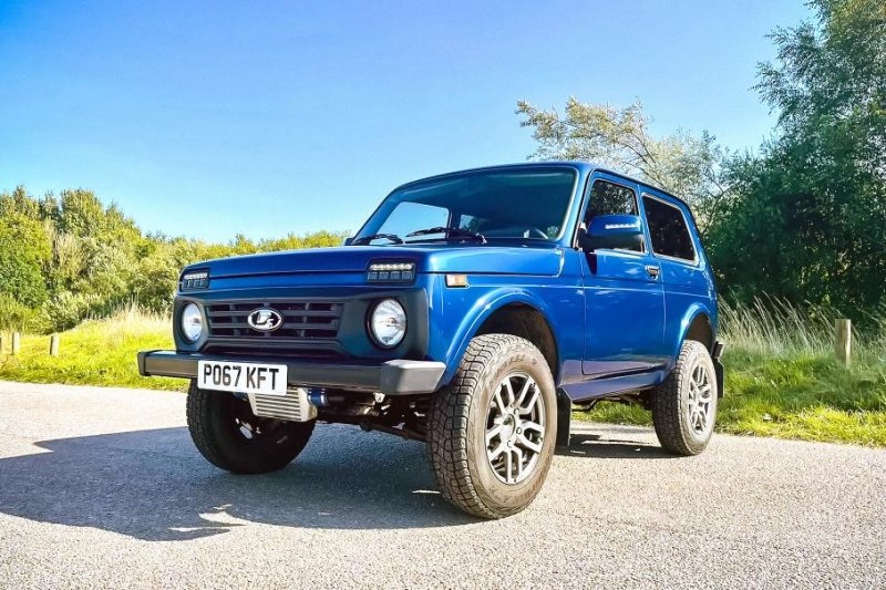 На продажу выставили экспортную Lada Niva с турбомотором и задним приводом