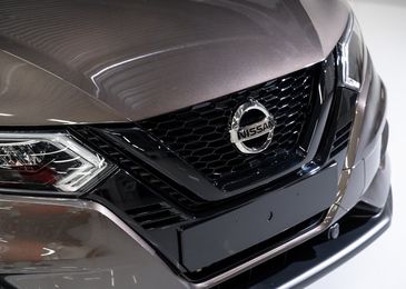 Nissan представил в России Qashqai и X-Trail в новом исполнении N-Design