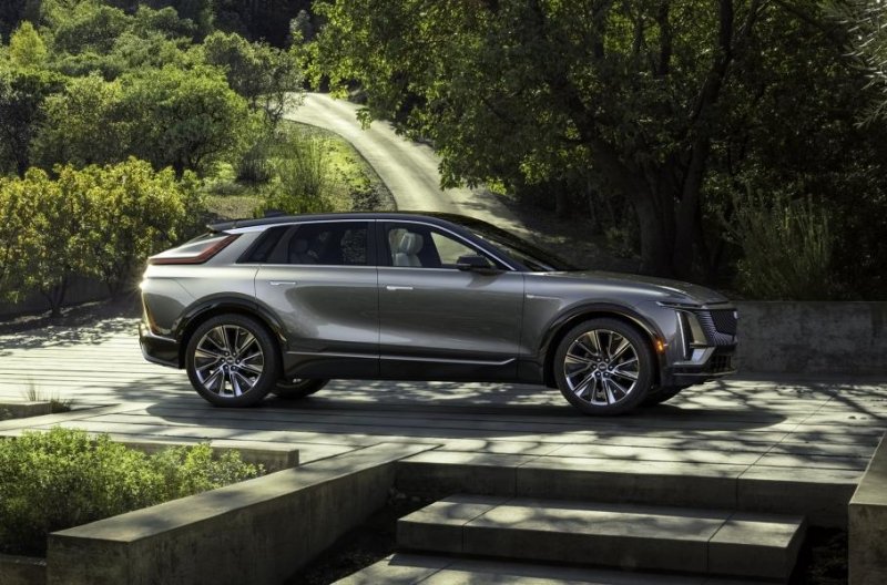 Первый электрокар Cadillac раскупили за 19 минут