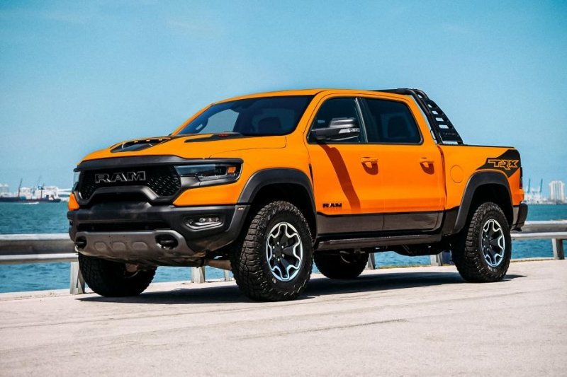 Пикап Ram 1500 получил сразу три спецверсии