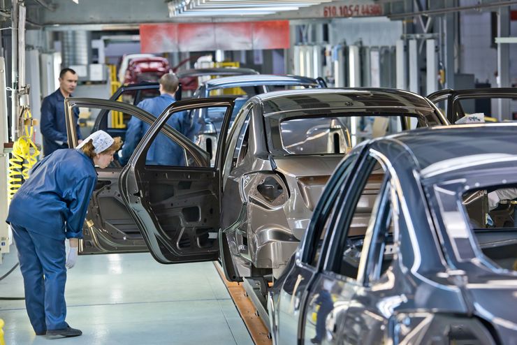 Почему в России резко вырос спрос на автомобили с пробегом