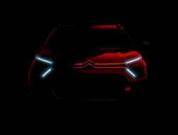 Появилось первое изображение недорогого кроссовера Citroen
