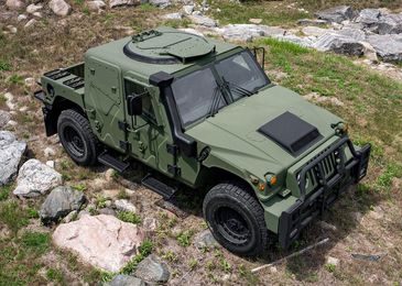 Реинкарнация легенды: Hummer, скорее, жив, чем мертв