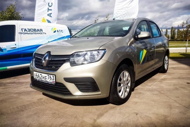 Самый дальнобойный электрокар, обновлённый Ford Fiesta ST и битопливный Renault Logan: главное за неделю