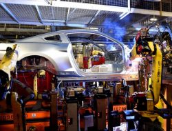 Сборка Ford Mustang приостановлена из-за ЧП
