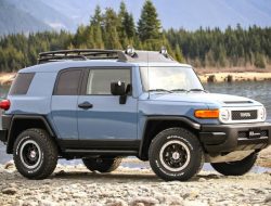 Старые внедорожники Toyota подорожали в несколько раз за последние два года