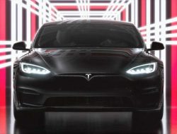 Tesla обновила программное обеспечение подвески Model S
