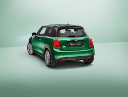 У российских дилеров марки MINI закончились автомобили