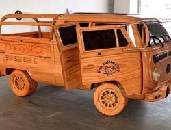 Видео: из куска дерева сделали точную копию культового Volkswagen