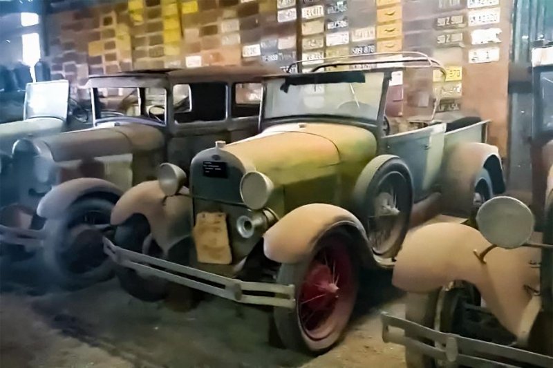 Видео: крупнейшая коллекция 100-летних Ford из заброшенного сарая