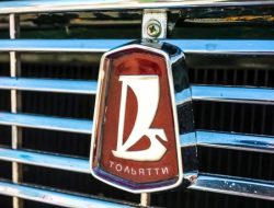 Видео: посмотрите, как менялась эмблема Lada на протяжении своей 50-летней истории