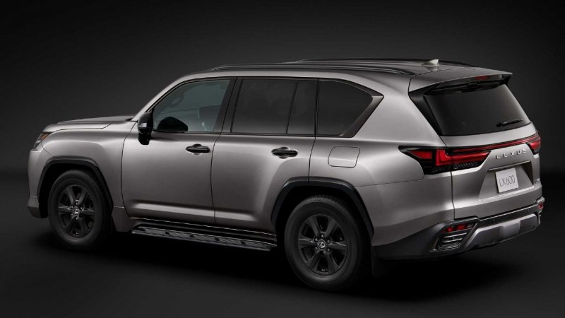 
            Новый Lexus LX получил версию для бездорожья
        