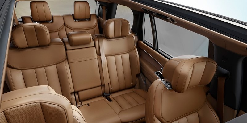 
            Представлен Range Rover нового поколения. Подробности и фото
        