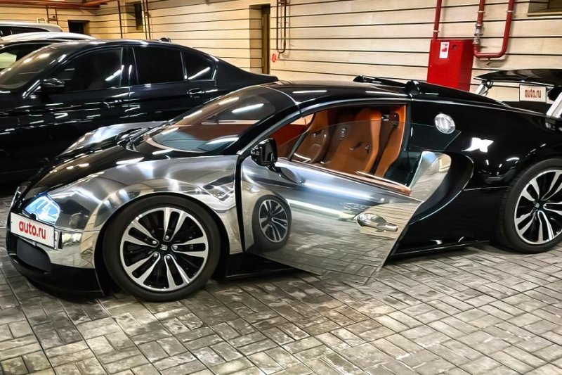 11-летний Bugatti Veyron с минимальным пробегом продают в Москве за 110 миллионов рублей