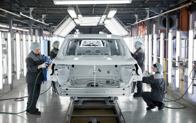 
            В Ford оценили возможность возвращения легковых автомобилей в Россию
        