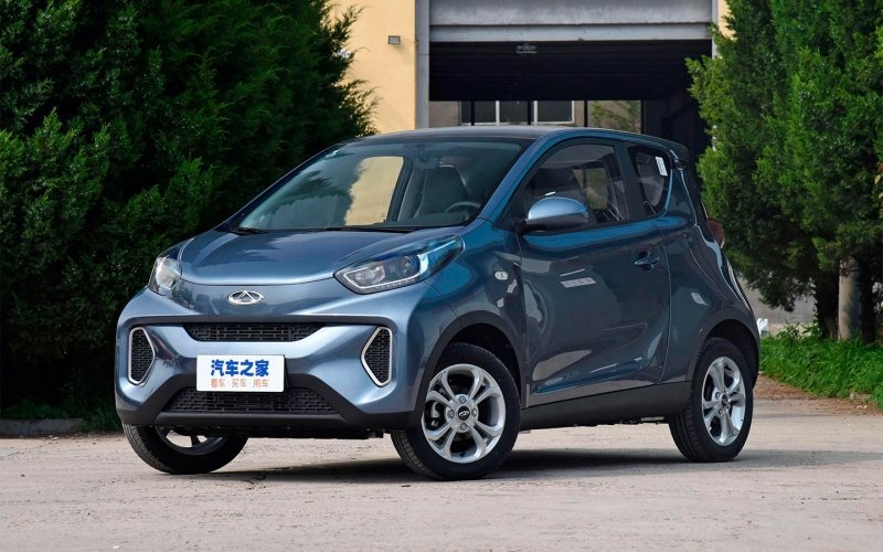 
            В Россию привезут пять дешевых автоновинок. Цены, фото и все подробности
        